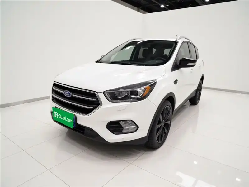 Ford Kuga, 2017