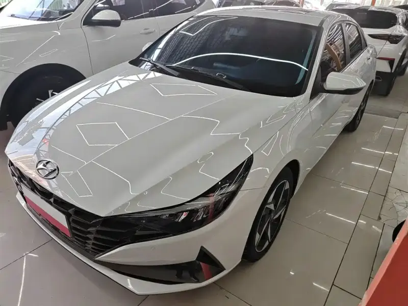 Hyundai Elantra, 2021