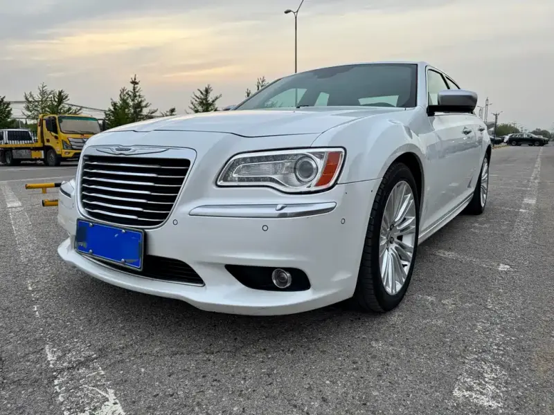 Chrysler 300C, 2016