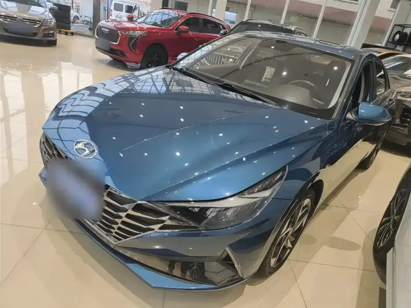 Hyundai Elantra, 2022