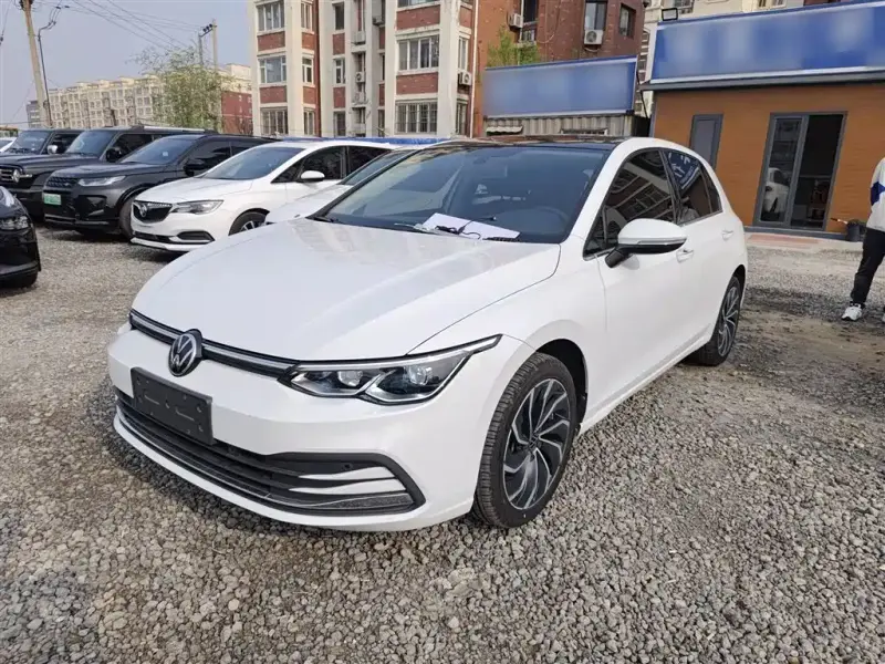 Volkswagen Golf, 2021