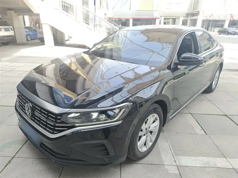 Volkswagen Passat, 2023