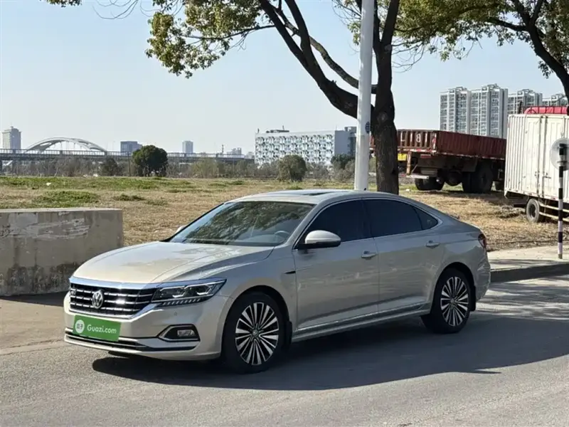 Volkswagen Passat, 2020
