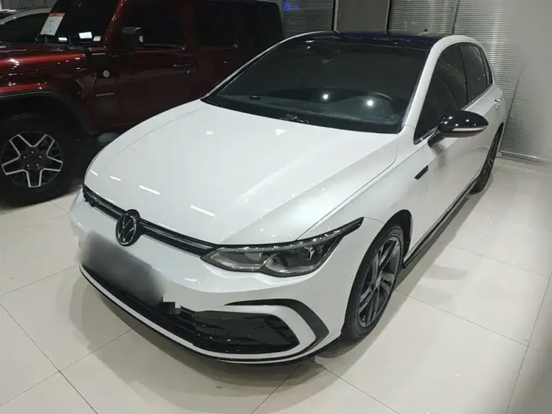 Volkswagen Golf, 2022