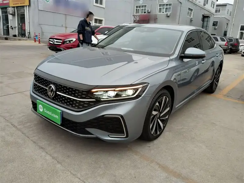 Volkswagen Passat, 2021