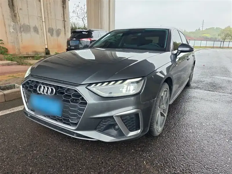 Audi A4L, 2022