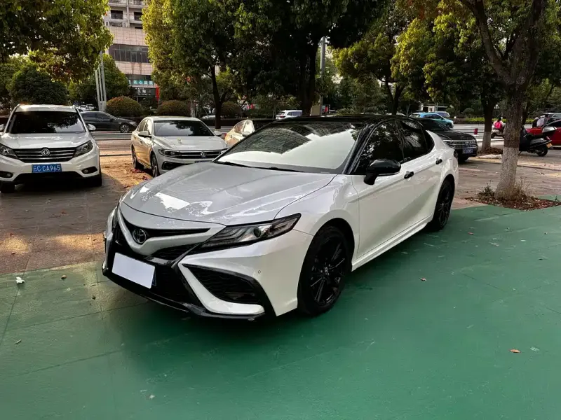 Toyota Camry, 2023
