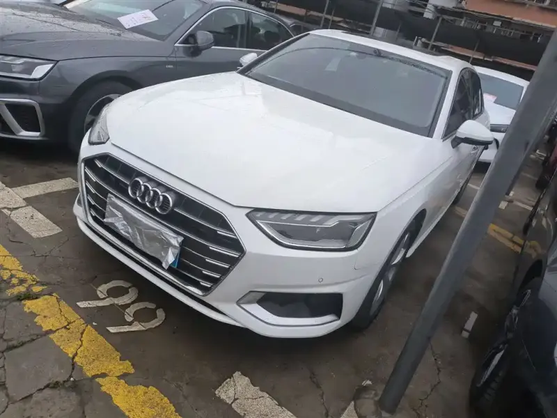 Audi A4L, 2021