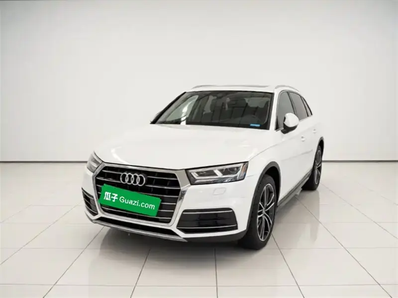 Audi Q5L, 2019