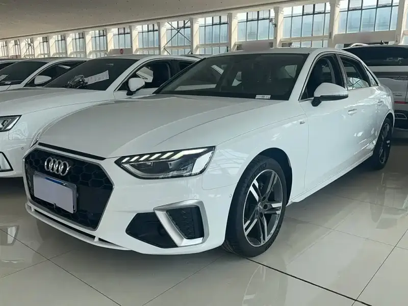 Audi A4L, 2022