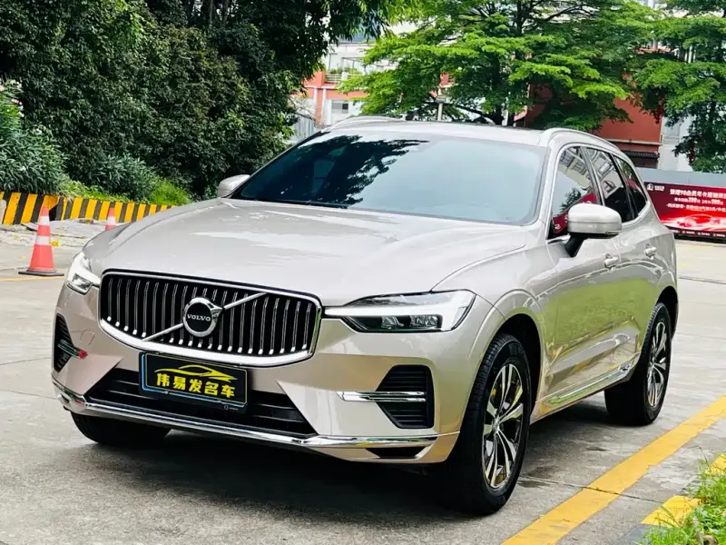 Volvo XC60, 2025