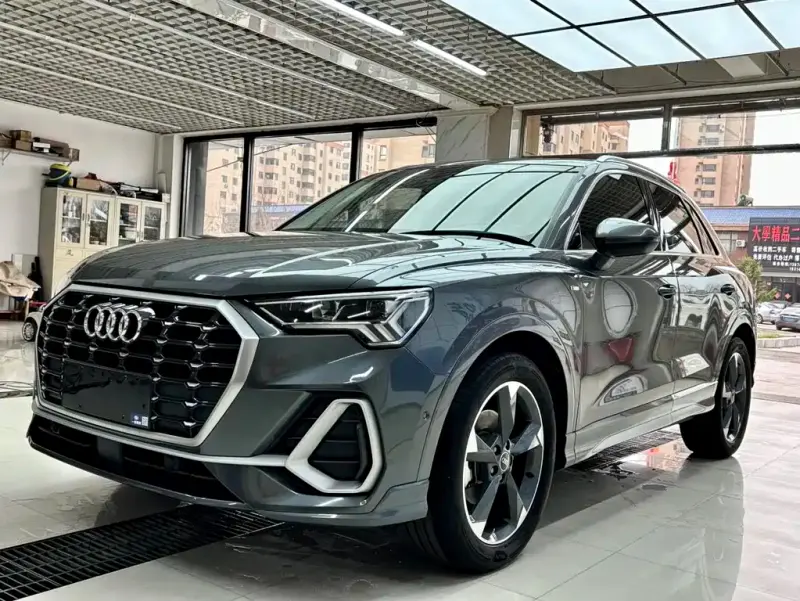 Audi Q3, 2022