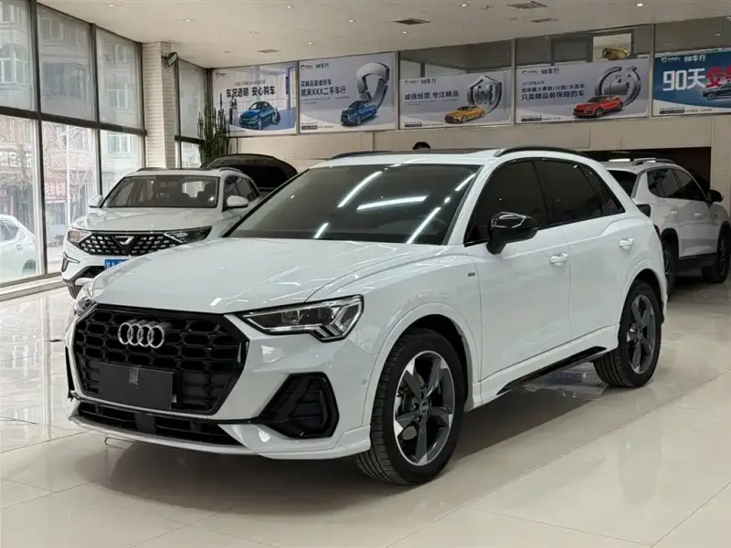 Audi Q3, 2023