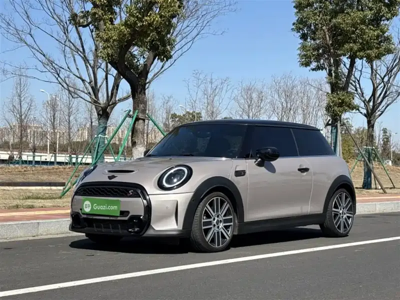 MINI Mini, 2023