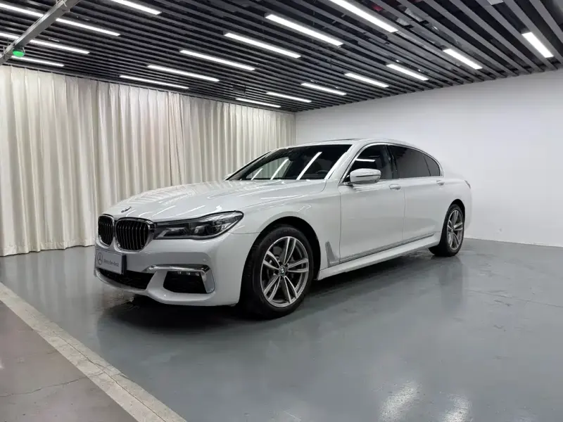 BMW 7 Series, 2019