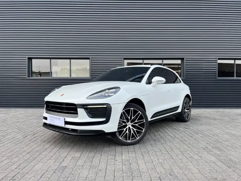 Porsche Macan, 2022