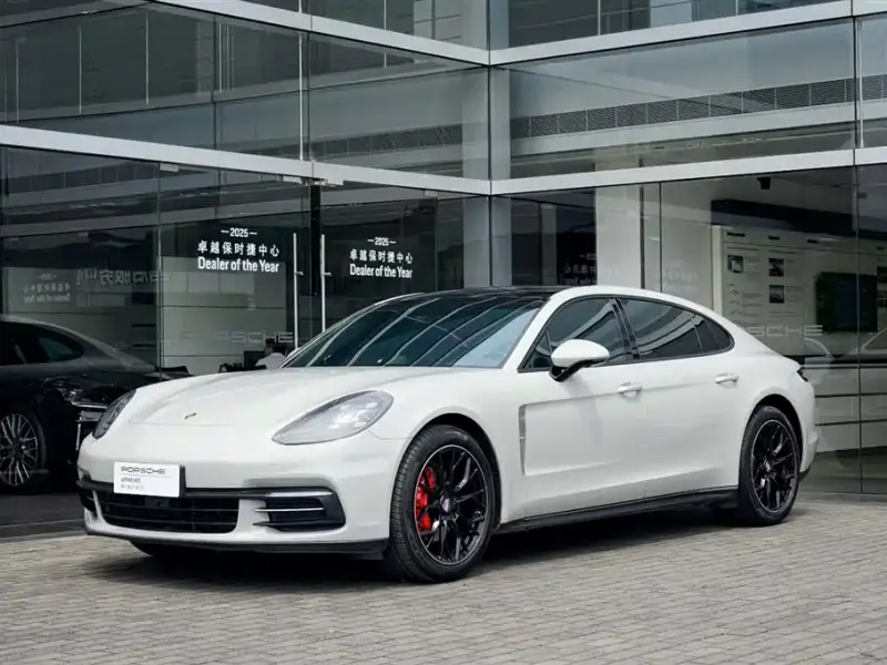 Porsche Panamera, 2018