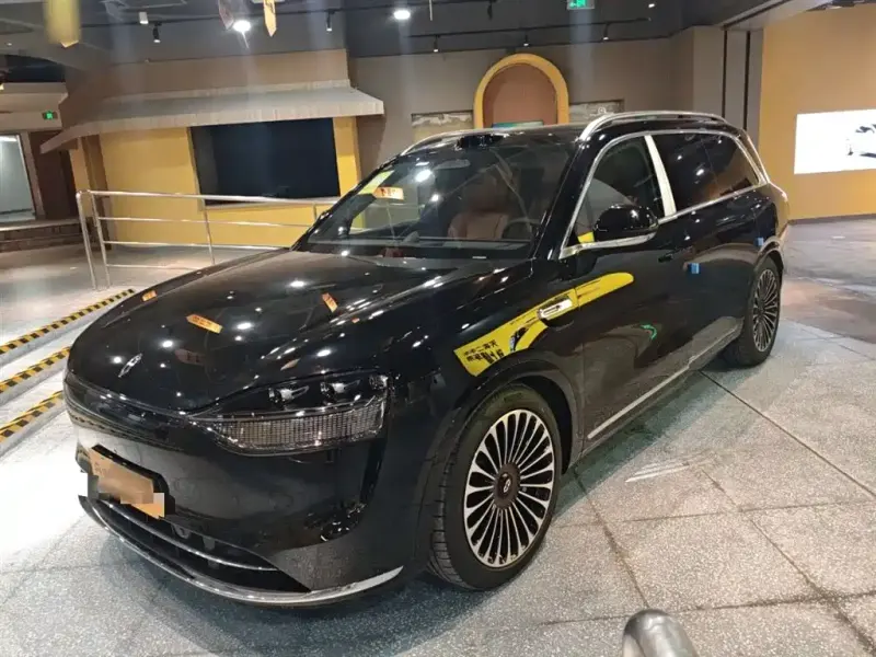 AITO M9, 2025