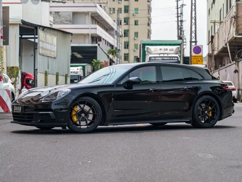 Porsche Panamera, 2018