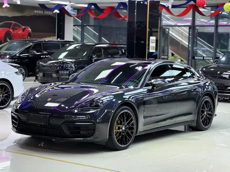Porsche Panamera, 2022