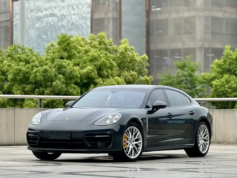 Porsche Panamera, 2022