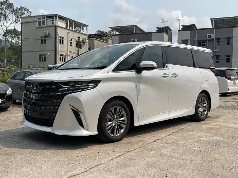 Toyota Alphard, 2025