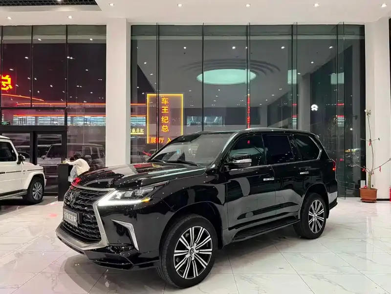 Lexus LX, 2016