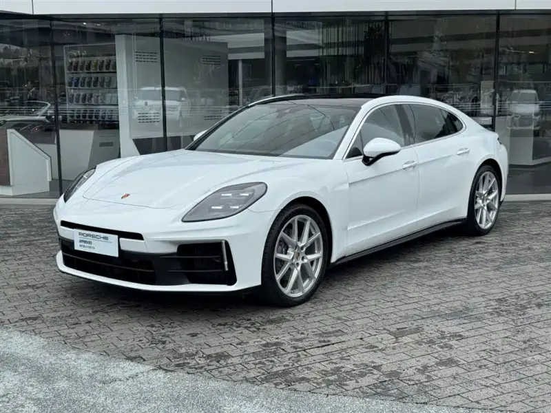 Porsche Panamera, 2024