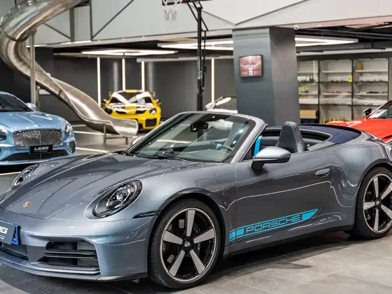 Porsche 911, 2025