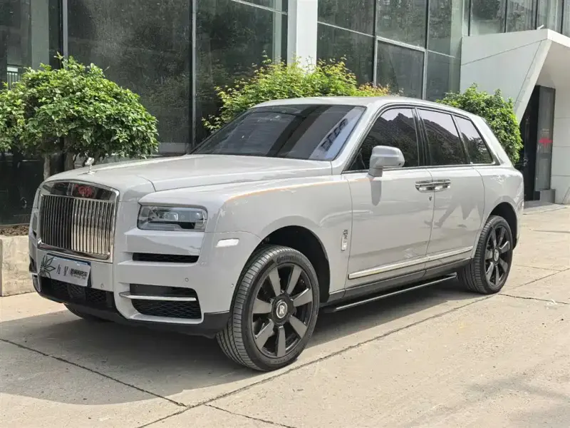 Rolls-Royce Cullinan, 2021