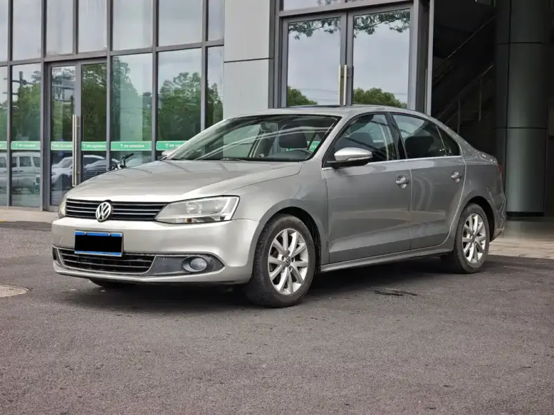 Volkswagen Sagitar, 2013