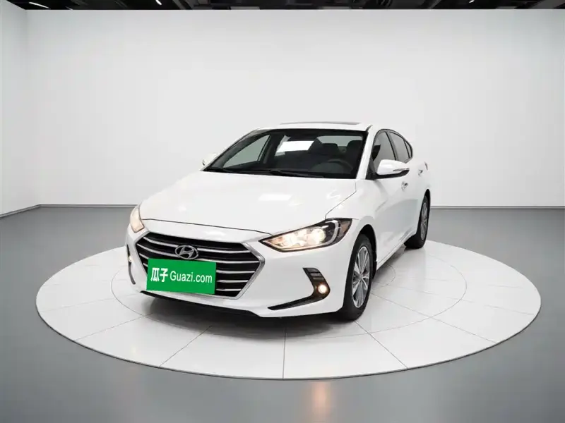 Hyundai Elantra, 2019