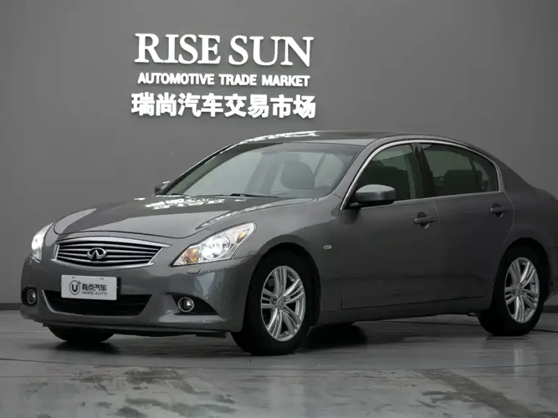 Infiniti G, 2011