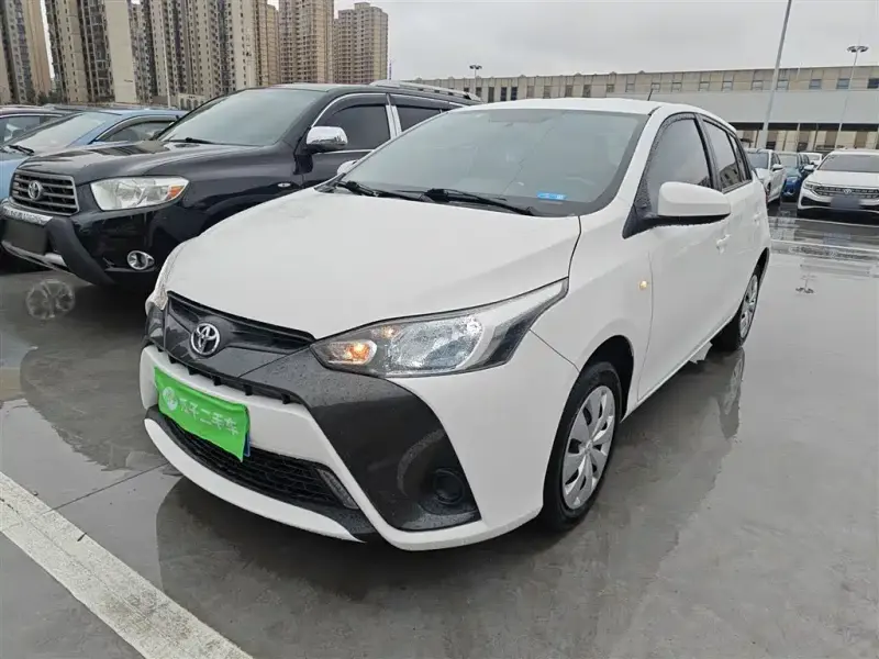 Toyota Yaris L, 2020