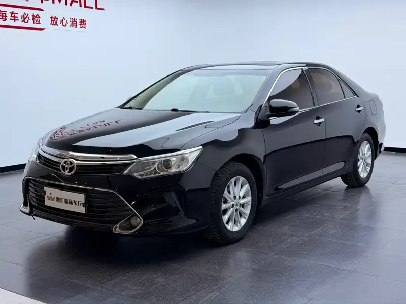 Toyota Camry, 2015