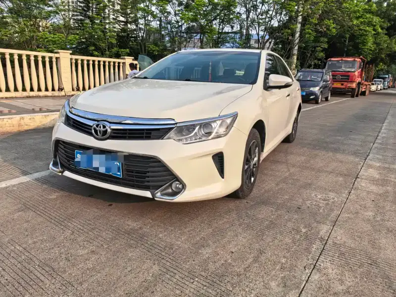 Toyota Camry, 2015