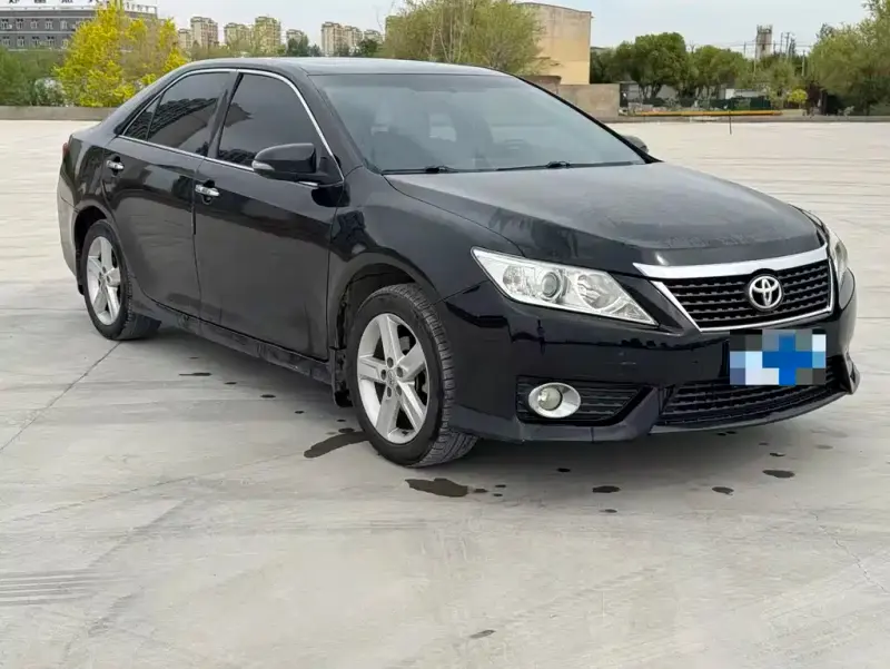 Toyota Camry, 2015