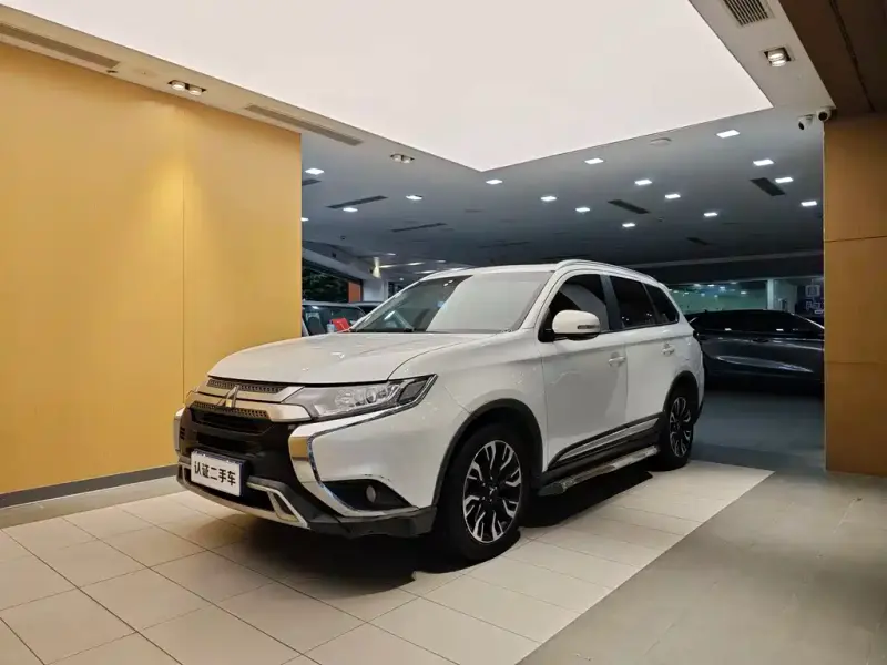 Mitsubishi Outlander, 2019
