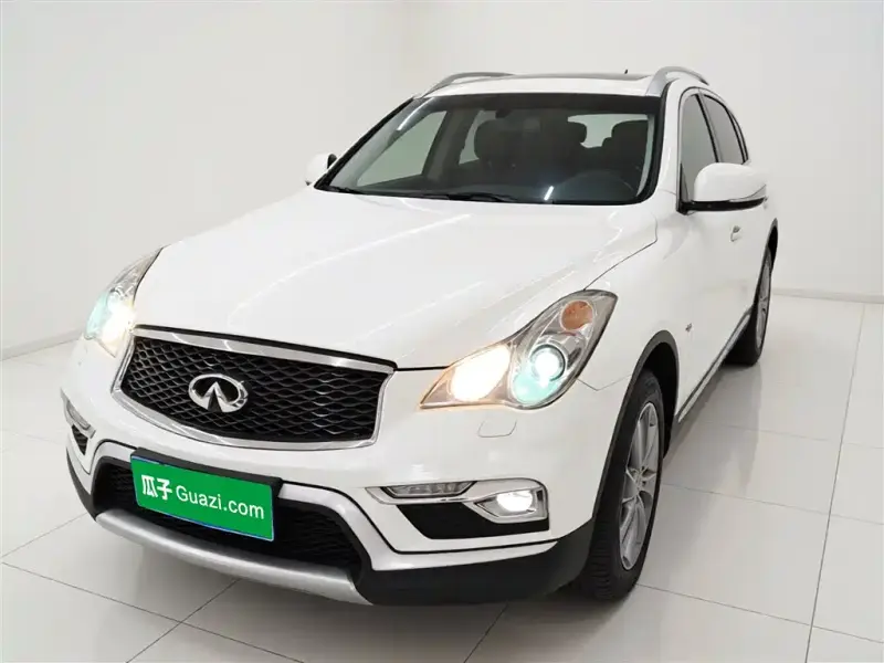 Infiniti QX50, 2016