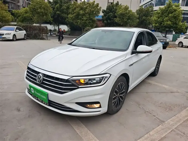 Volkswagen Sagitar, 2020
