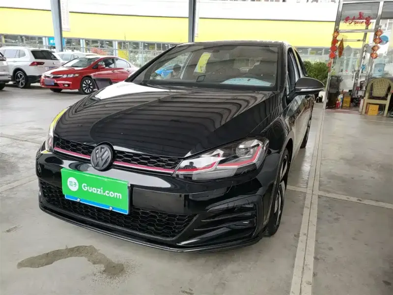Volkswagen Golf, 2020