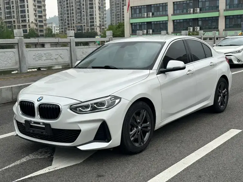 BMW 1 Series, 2021