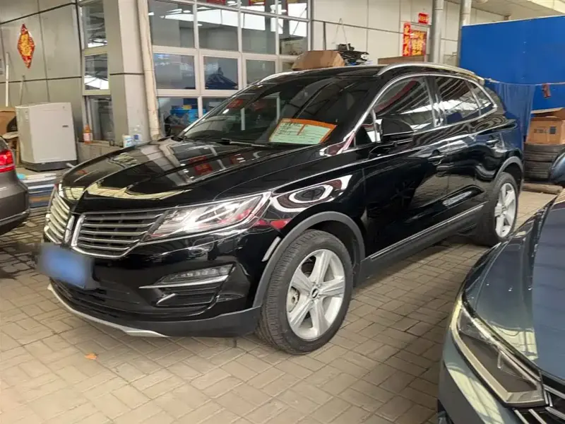 Lincoln MKC, 2017