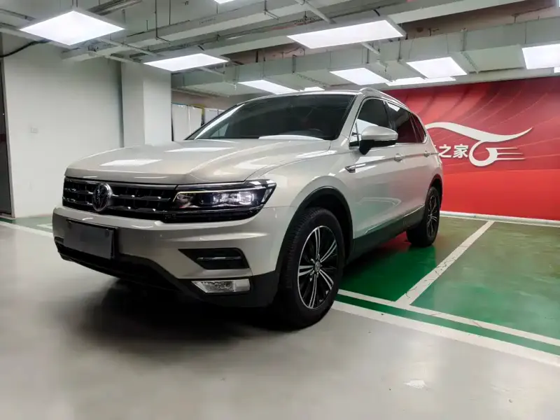 Volkswagen Tiguan L, 2018