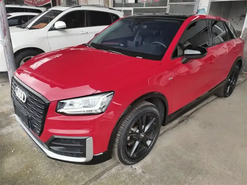 Audi Q2L, 2019