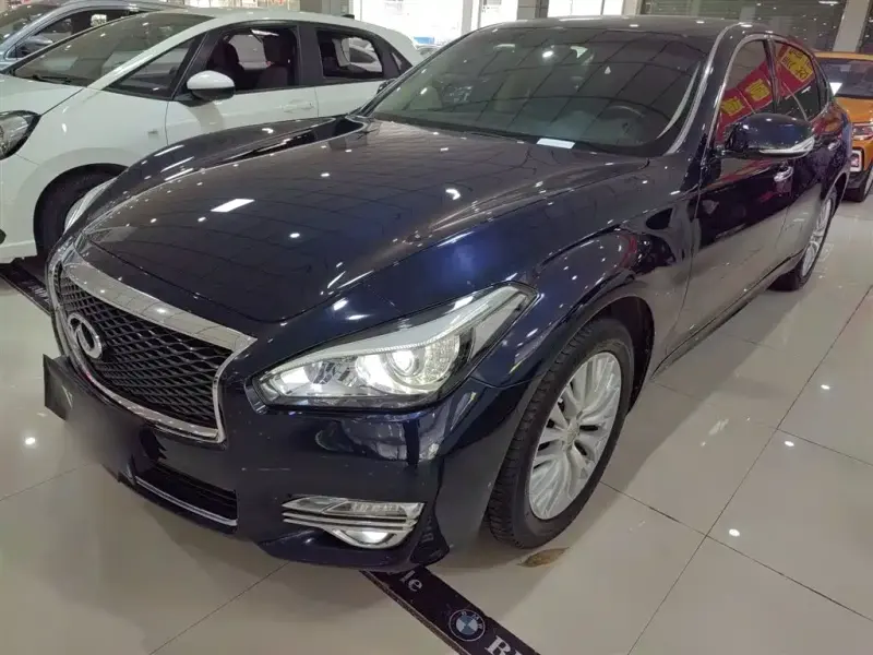 Infiniti Q70, 2018
