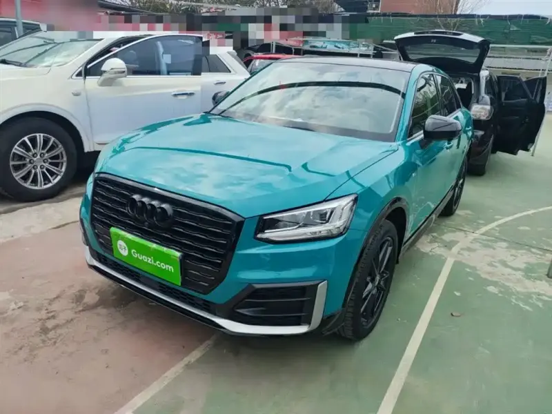 Audi Q2L, 2021