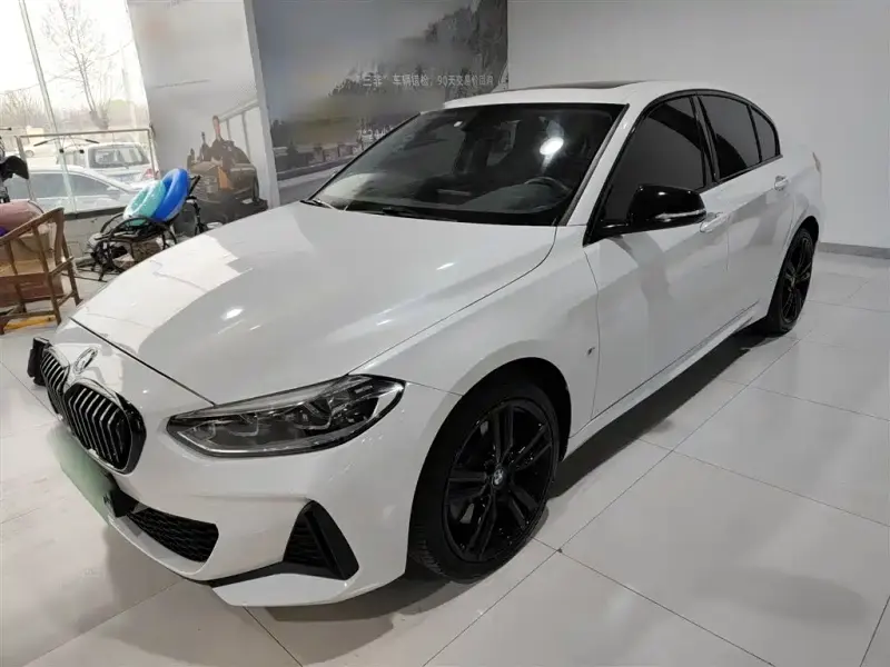BMW 1 Series, 2021