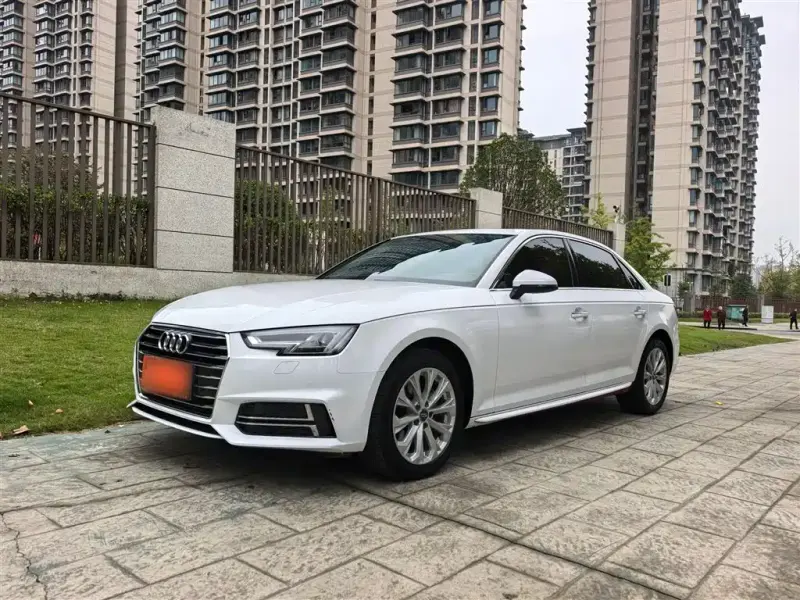 Audi A4L, 2019
