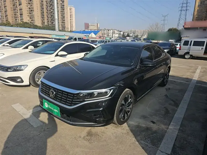 Volkswagen Passat, 2023